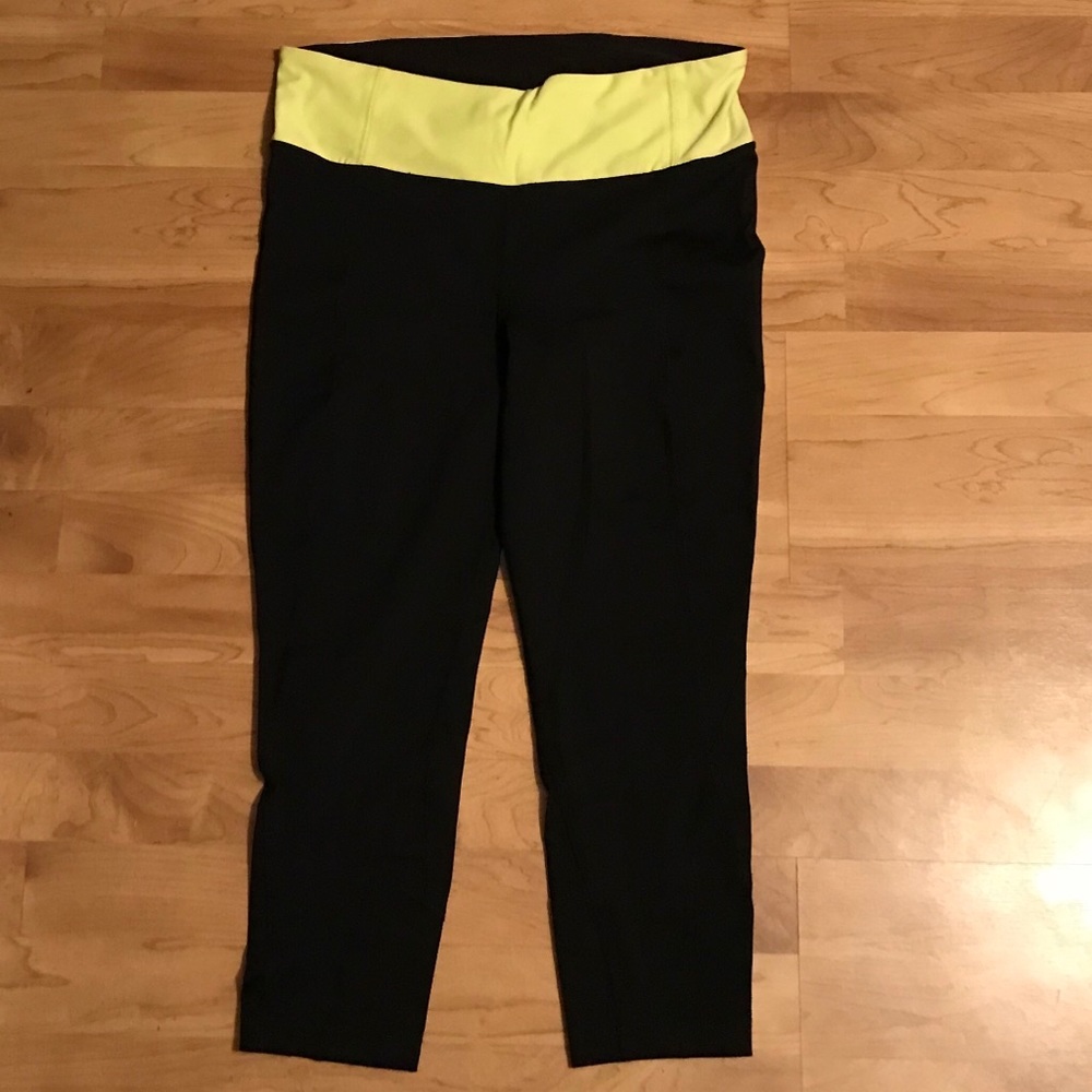 Yoga Pants - Picture 3 of 4